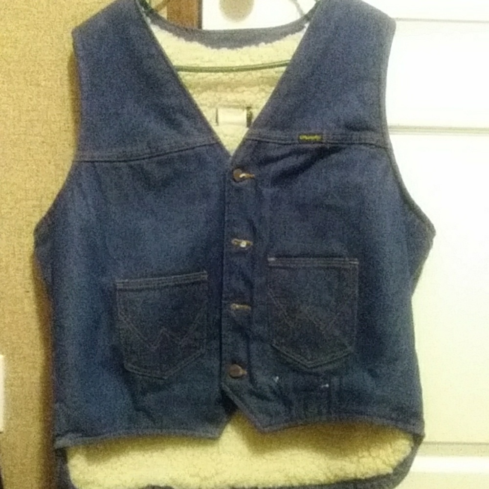 Women's v kneck Wrangler blue denim vest jacket